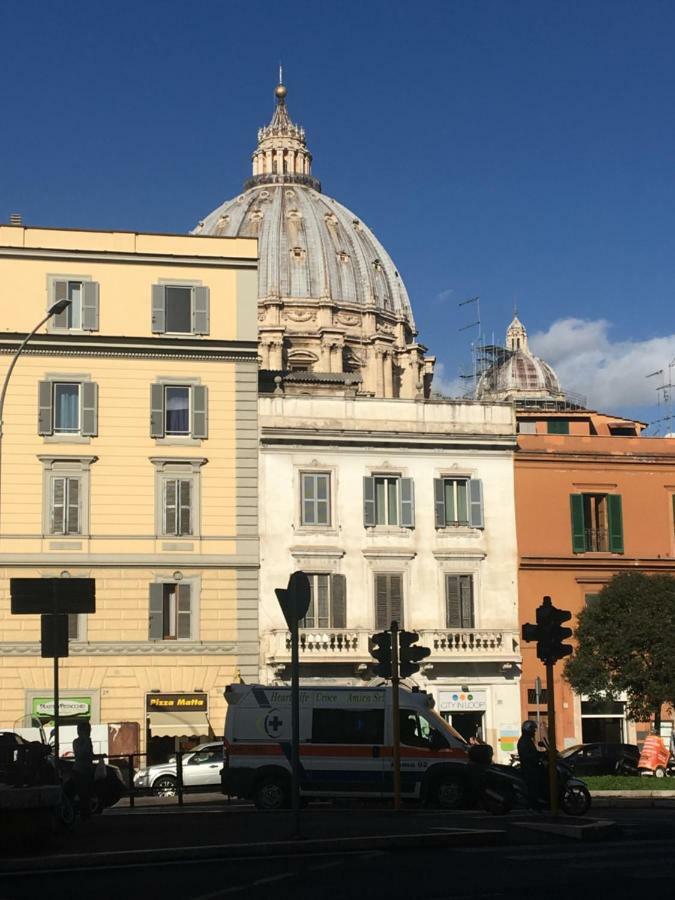 La Fabbrica Di San Pietro B&B Rome Exterior photo